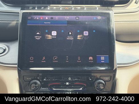 Used 2023 Jeep Grand Cherokee Limited w/ Trailer Tow Prep Group (B) AWD/4WD image 17