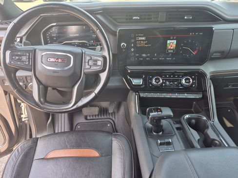 Used 2023 GMC Sierra 1500 AT4 w/ AT4 Premium Package AWD/4WD image 19