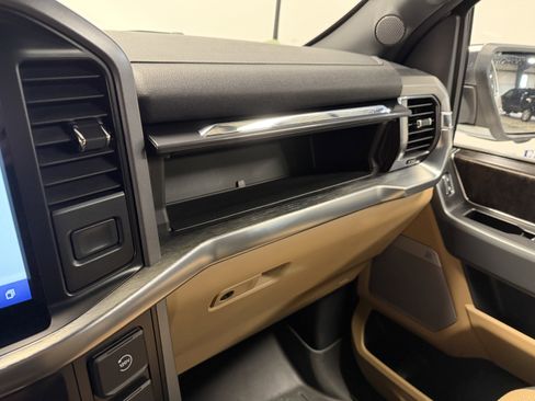 Used 2021 Ford F150 Lariat image 14