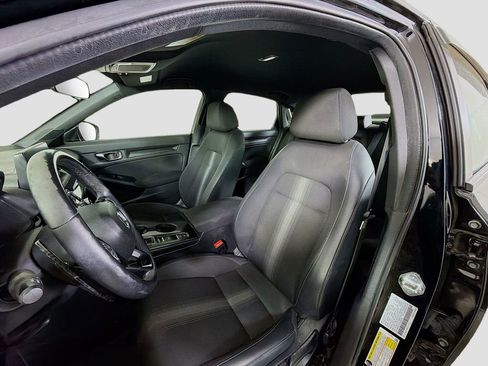 Used 2025 Honda Civic Sport image 11