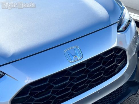 Used 2023 Honda HR-V LX image 6