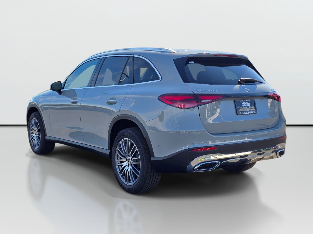 New 2027 Mercedes-Benz GLC 300 4MATIC image 3