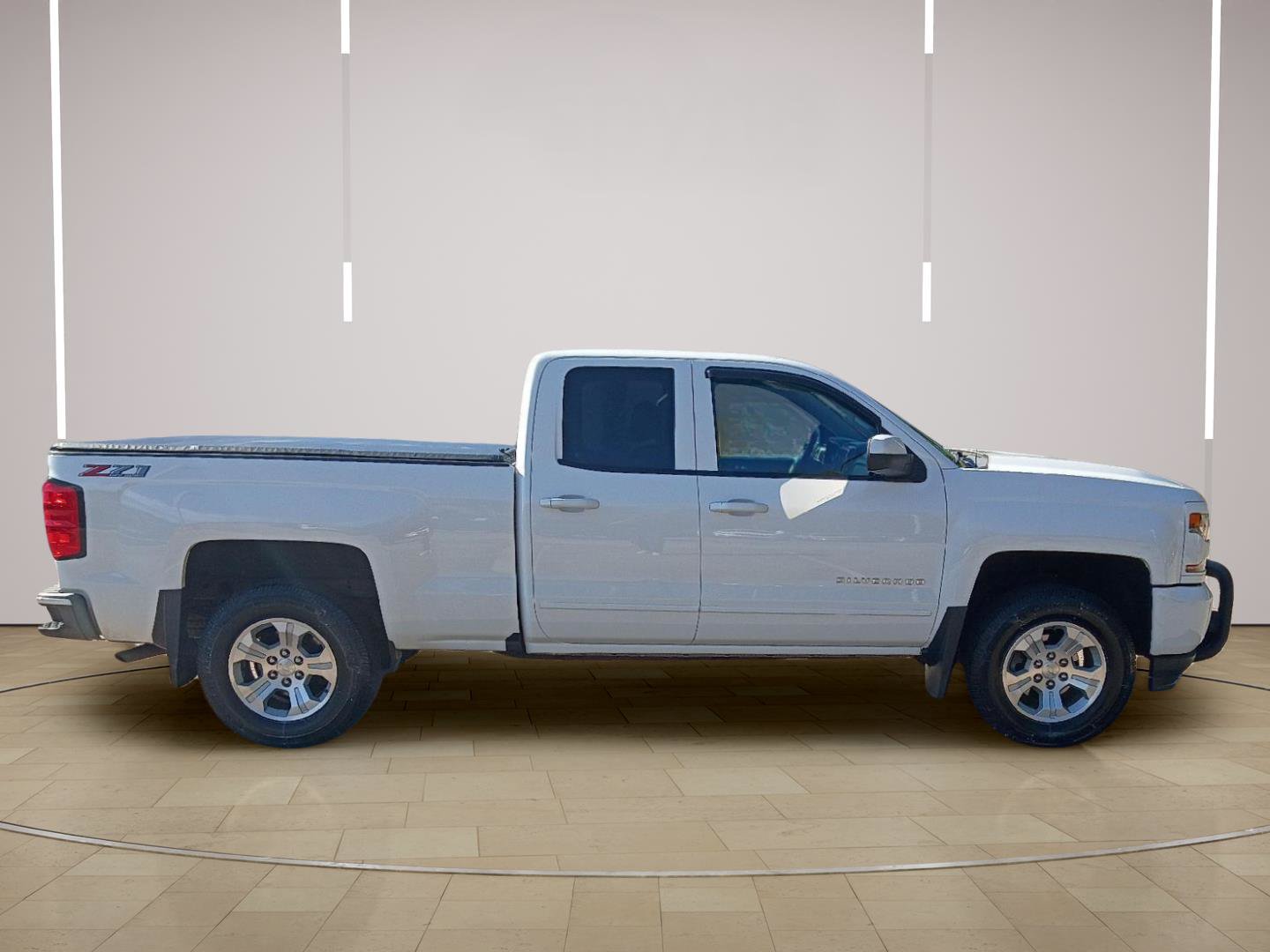 Used 2018 Chevrolet Silverado 1500 LT w/ All Star Edition AWD/4WD image 7
