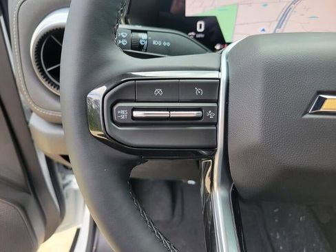 New 2025 Chevrolet Colorado LT w/ LT Convenience Package image 11