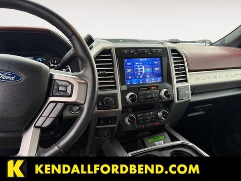 Used 2020 Ford F350 Platinum image 11