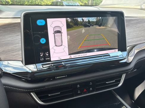 New 2026 Volkswagen Atlas SEL AWD/4WD image 25