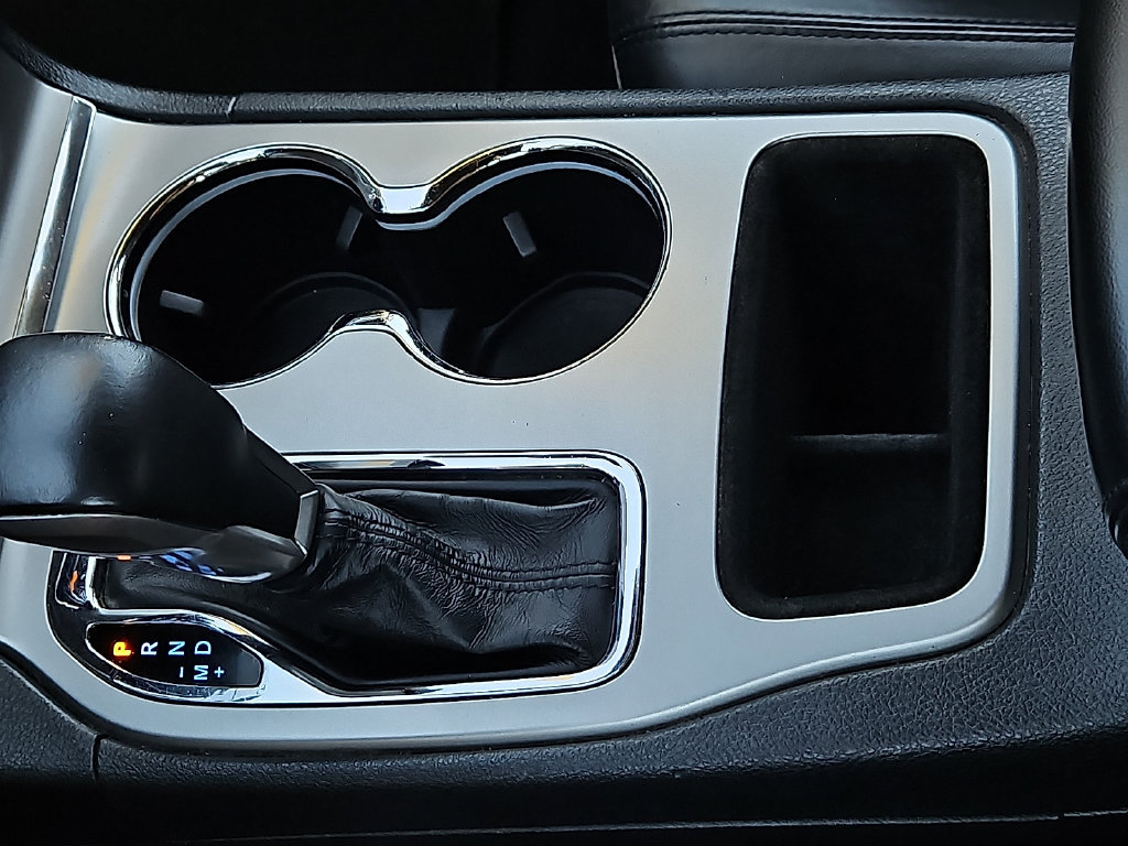 Used 2019 Jeep Grand Cherokee Altitude RWD image 25