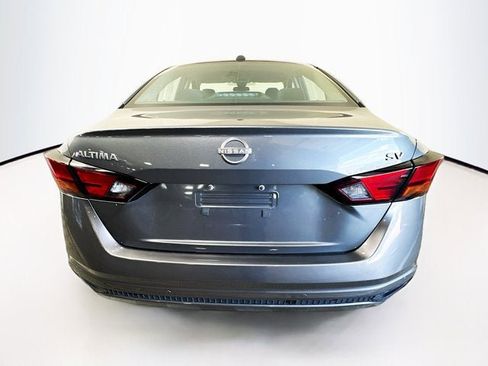 Certified 2023 Nissan Altima 2.5 SV image 6