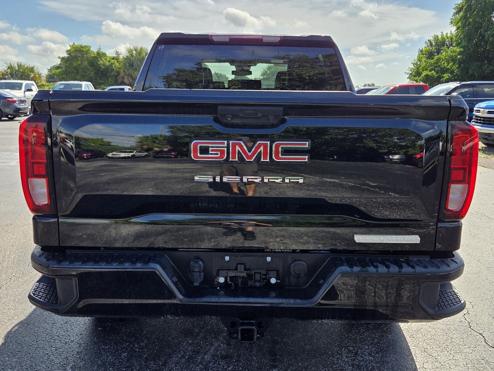 Certified 2024 GMC Sierra 1500 Elevation RWD image 4