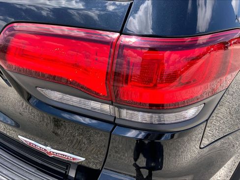 Used 2021 Jeep Grand Cherokee Trailhawk w/ Trailhawk Luxury Group AWD/4WD image 30