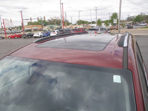 Used 2019 Chrysler Pacifica Limited FWD image 9