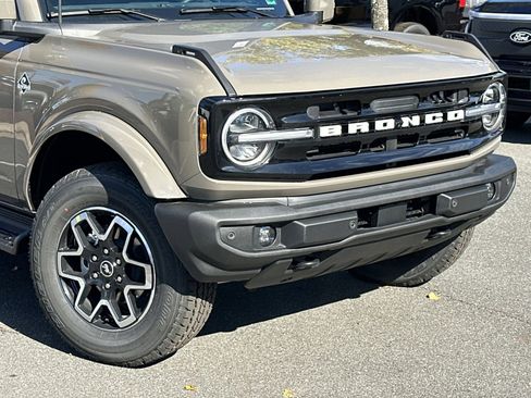 New 2025 Ford Bronco Outer Banks image 40