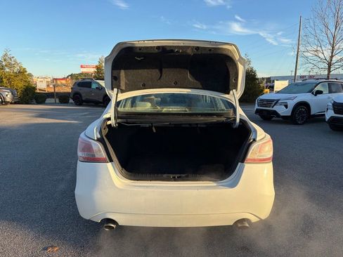 Used 2015 Nissan Altima 2.5 S w/ Power Driver Seat Package image 5