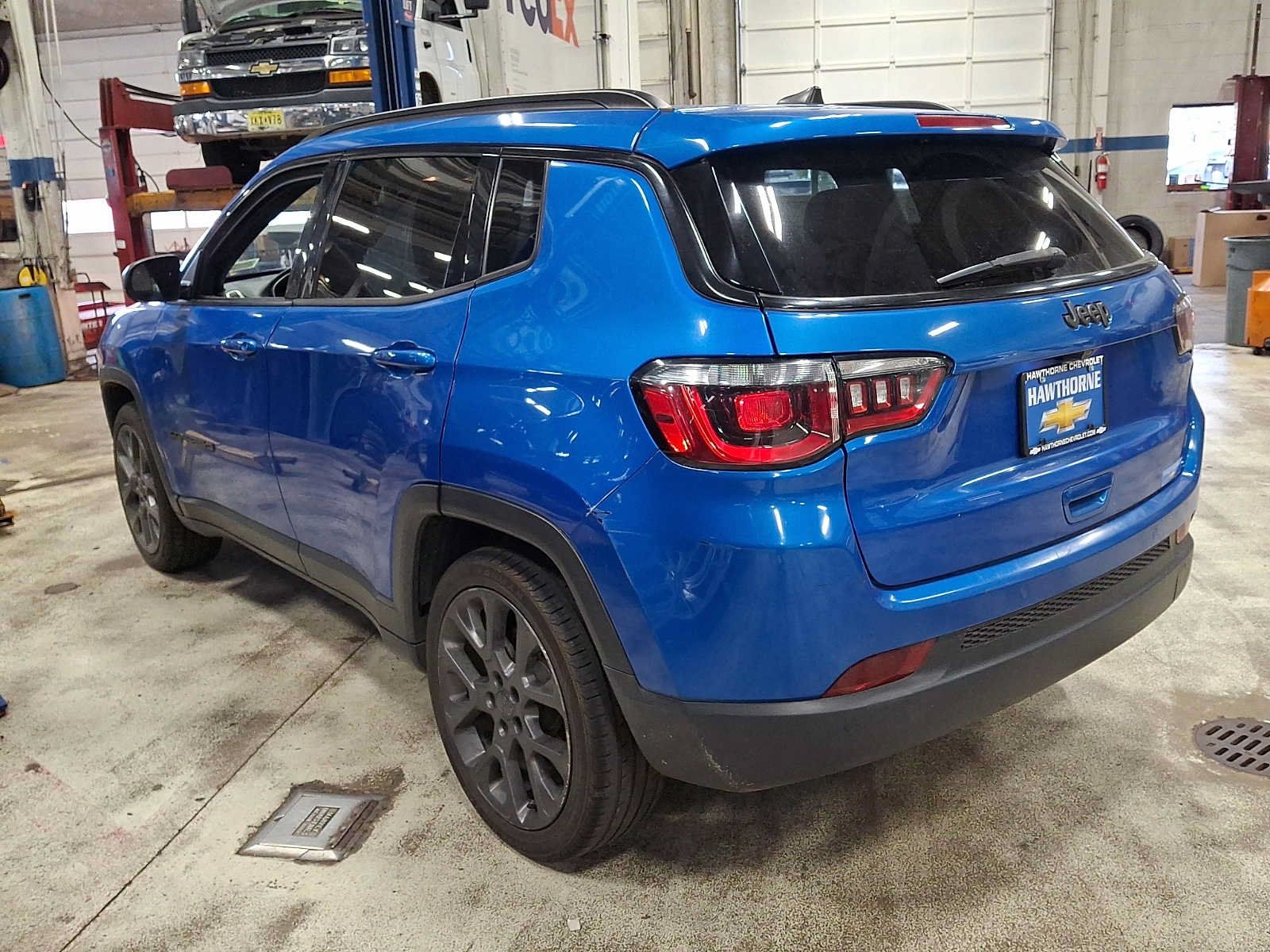 Used 2021 Jeep Compass Latitude w/ Driver Assistance Group FWD image 3