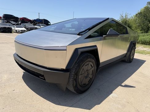 Used 2026 Tesla Cybertruck Cyberbeast AWD/4WD image 1