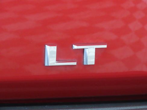 Used 2022 Chevrolet Tahoe LT w/ Luxury Package AWD/4WD image 6