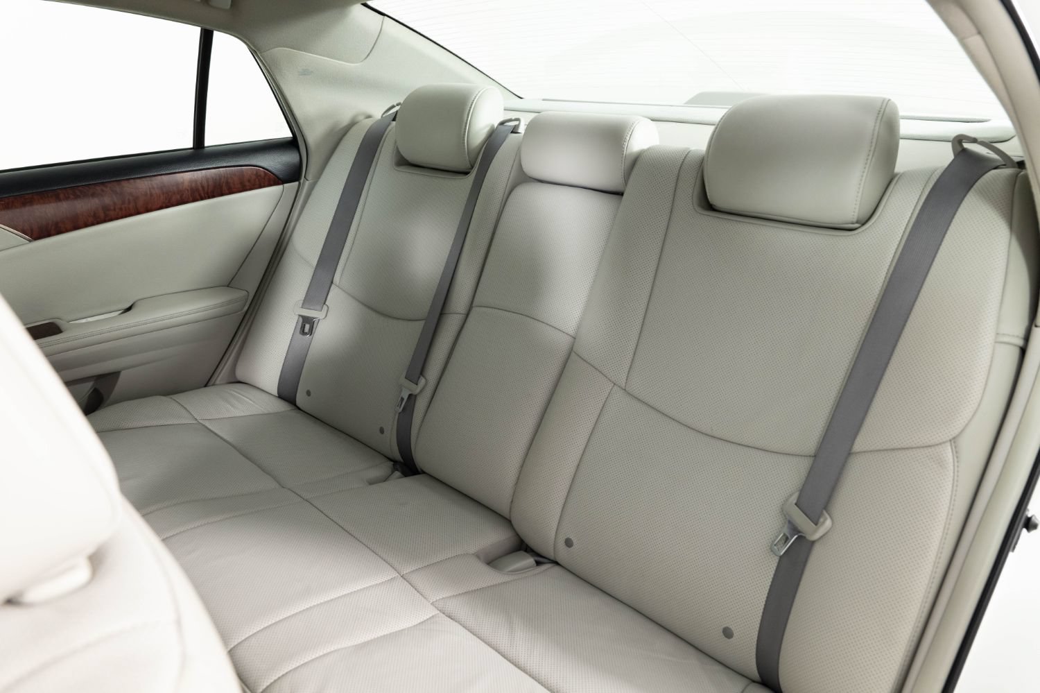 Used 2011 Toyota Avalon Limited FWD image 17