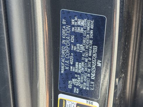 Certified 2025 Kia Soul LX w/ LX Technology Package FWD image 30