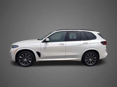 New 2026 BMW X5 xDrive40i w/ M Sport Package AWD/4WD image 9