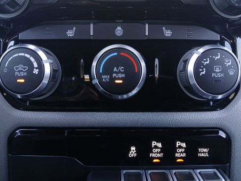 New 2026 RAM 1500 2WD Crew Cab image 4