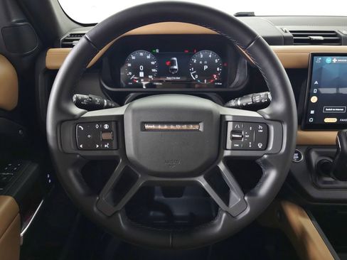 Certified 2025 Land Rover Defender 130 X-Dynamic SE AWD/4WD image 21