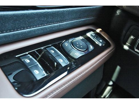 Used 2025 Lincoln Aviator Reserve w/ Jet Appearance Package RWD image 19