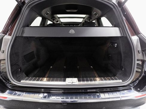 Used 2024 Mercedes-Benz Maybach GLS 600 4MATIC image 33