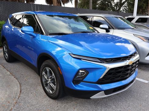 Used 2024 Chevrolet Blazer LT w/ Driver Confidence Package FWD image 6