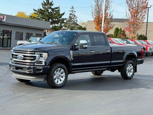 Used 2022 Ford F350 Platinum image 7