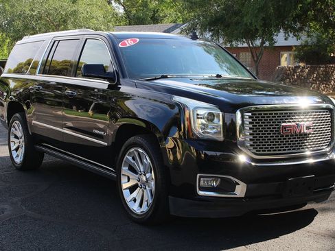 Used 2016 GMC Yukon XL Denali w/ Open Road Package AWD/4WD image 46