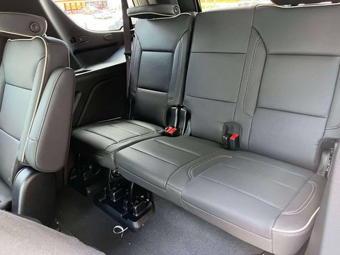 New 2026 GMC Yukon Elevation w/ Elevation Premium Package AWD/4WD image 18