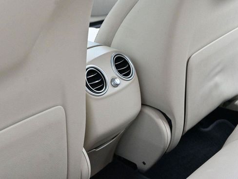 Used 2021 Mercedes-Benz GLC 300 4MATIC image 30