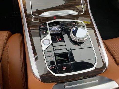 New 2026 BMW X5 sDrive40i w/ Executive Package image 15