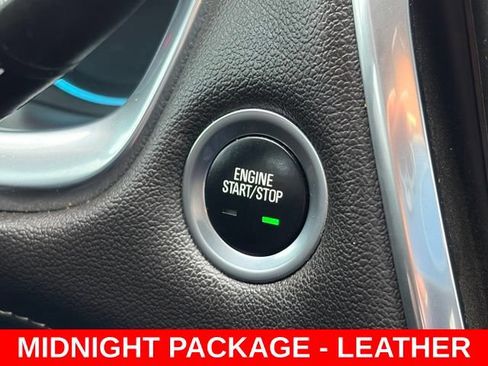 Used 2022 Chevrolet Traverse LT w/ LPO, Blackout Package FWD image 26