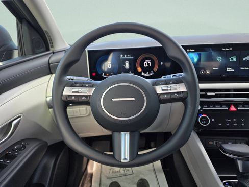 New 2026 Hyundai Tucson SEL Plus FWD image 9
