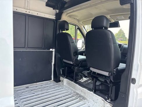 Used 2024 RAM ProMaster 2500 w/ Convenience Group FWD image 25