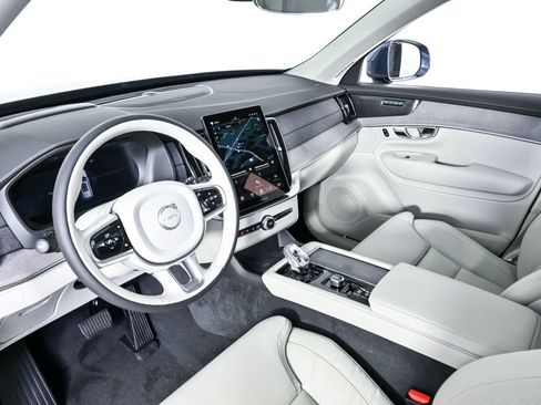 New 2026 Volvo XC90 B6 Ultra w/ Protection Package AWD/4WD image 4