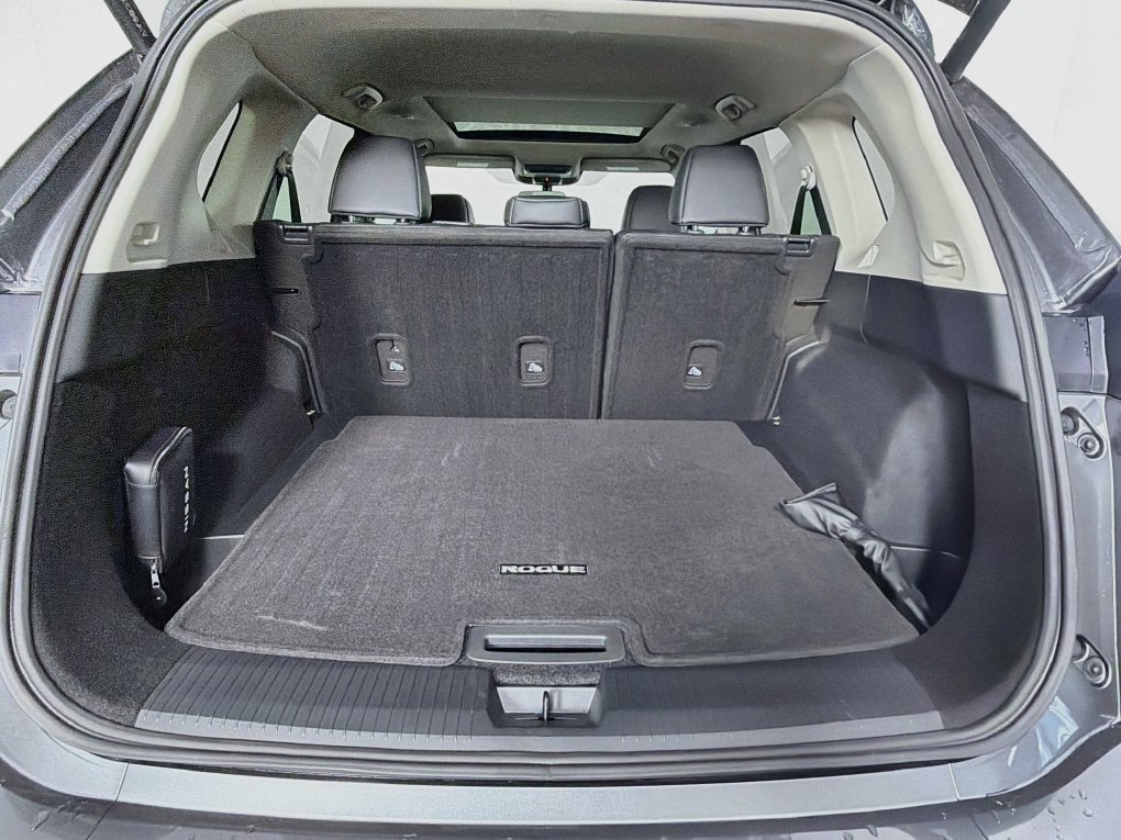 Used 2026 Nissan Rogue Dark Armor FWD image 26