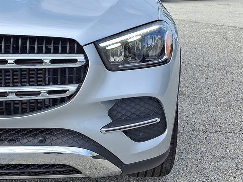 Certified 2025 Mercedes-Benz GLE 350 4MATIC image 9