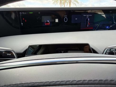 Certified 2024 Lincoln Nautilus Premier image 29