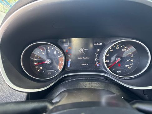 Used 2018 Jeep Compass Sport w/ Tech Group FWD image 17