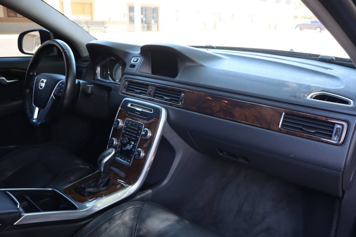 Used 2015 Volvo S80 T5 Platinum FWD image 17