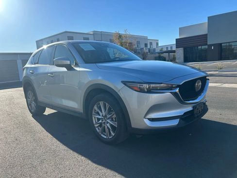 Used 2019 MAZDA CX-5 Grand Touring image 3