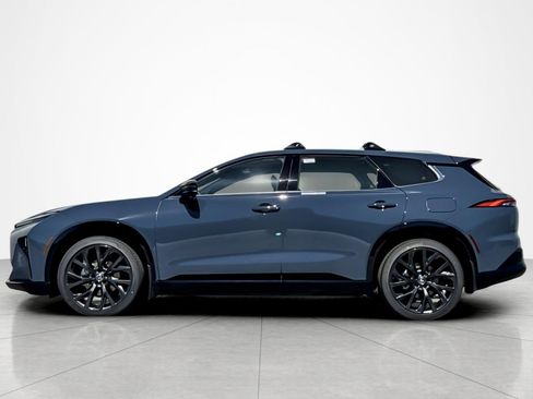 New 2026 Toyota Crown Signia image 2