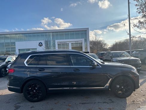 Used 2019 BMW X7 xDrive50i w/ Premium Package image 2