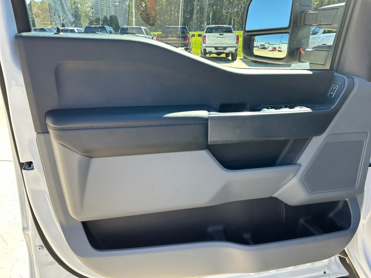 Used 2023 Ford F250 XLT AWD/4WD image 10