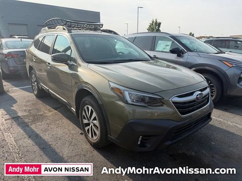 Used 2020 Subaru Outback Premium AWD/4WD image 1