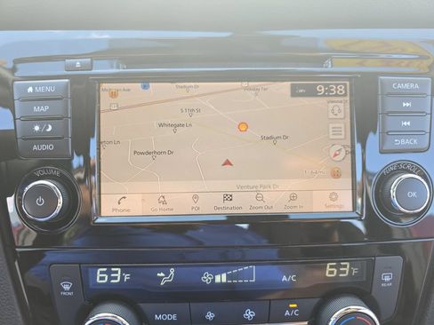 Used 2021 Nissan Rogue Sport SL w/ Premium Package FWD image 25