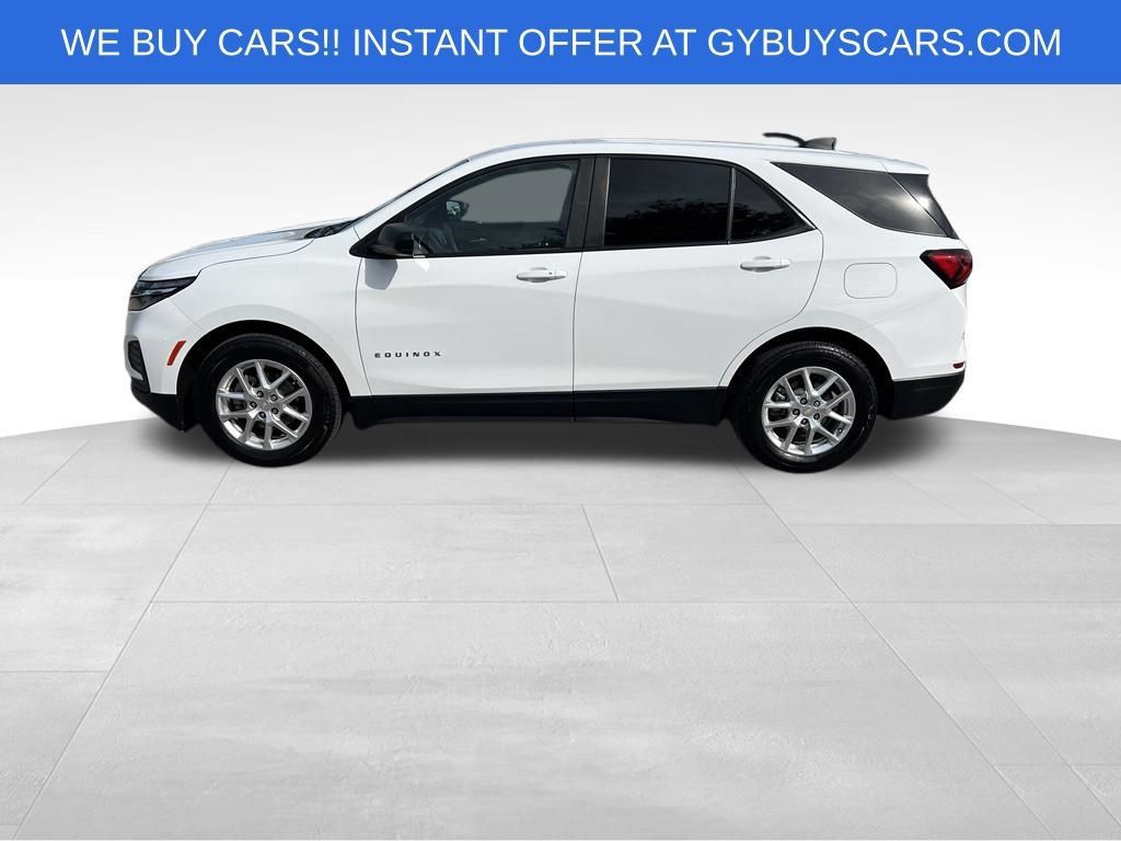 Used 2022 Chevrolet Equinox LS w/ LS Convenience Package FWD image 3