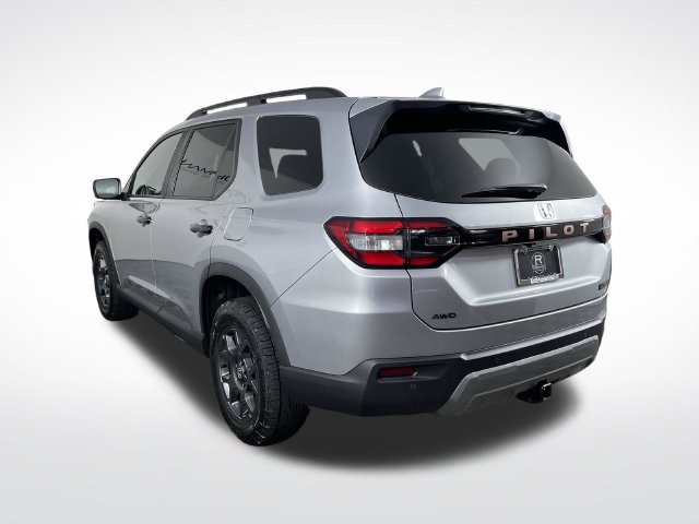 New 2026 Honda Pilot TrailSport image 18
